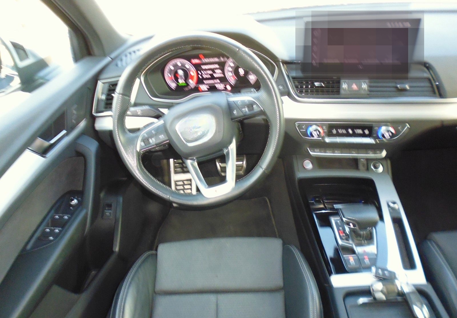 Audi SQ5 Sportback 3.0 TDI quattro foto 12