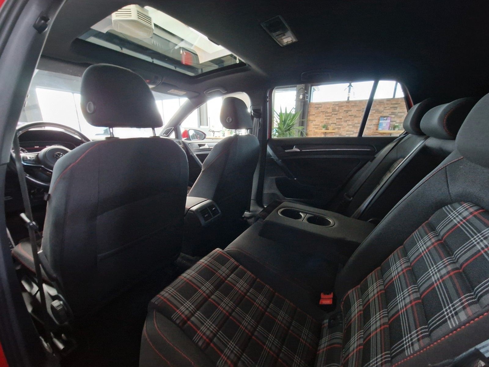 Volkswagen Golf GTI Performance 2,0TSI*STANDHZG*PANO*KAMERA foto 13