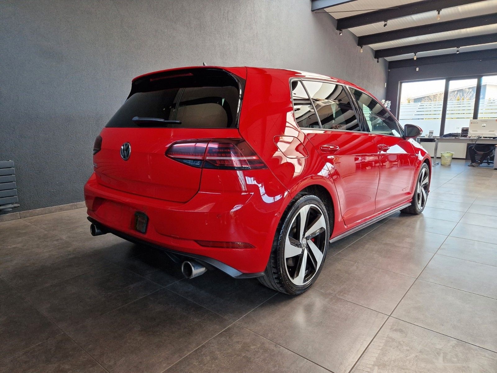 Volkswagen Golf GTI Performance 2,0TSI*STANDHZG*PANO*KAMERA foto 3