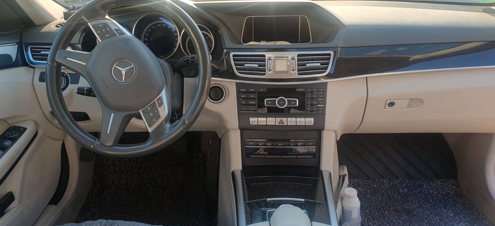Mercedes-Benz E 220 BlueTEC BE Edition ELEGANCE Autom. Edi... foto 4