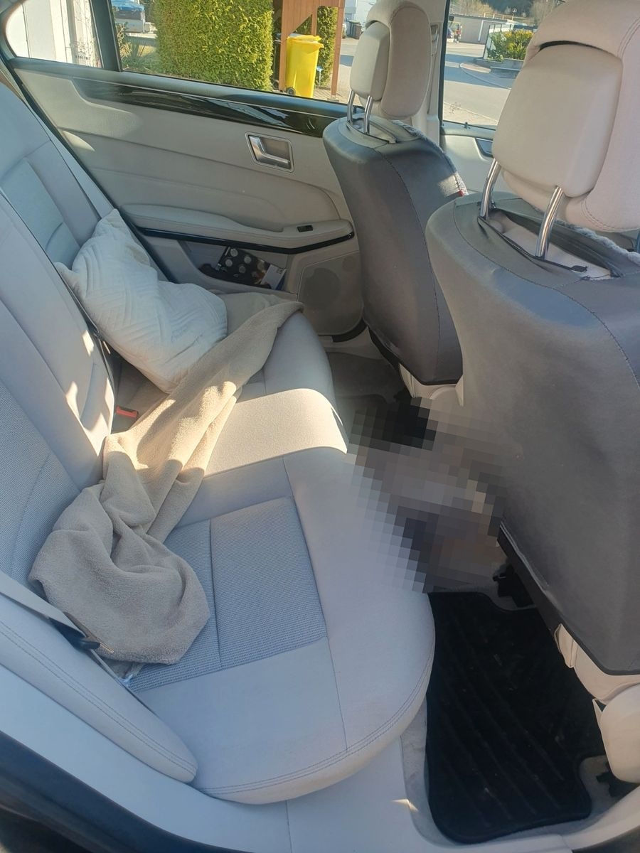 Mercedes-Benz E 220 BlueTEC BE Edition ELEGANCE Autom. Edi... foto 5