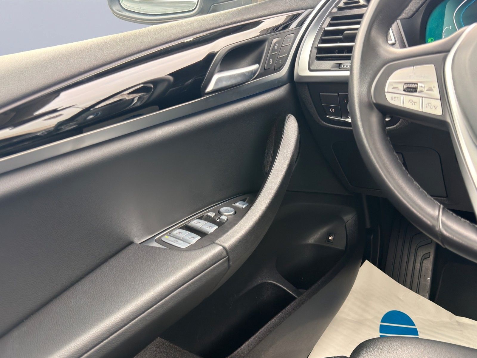 BMW X3 xDrive 30 e *Conn. Professional*SOUND SYSTEM* foto 18