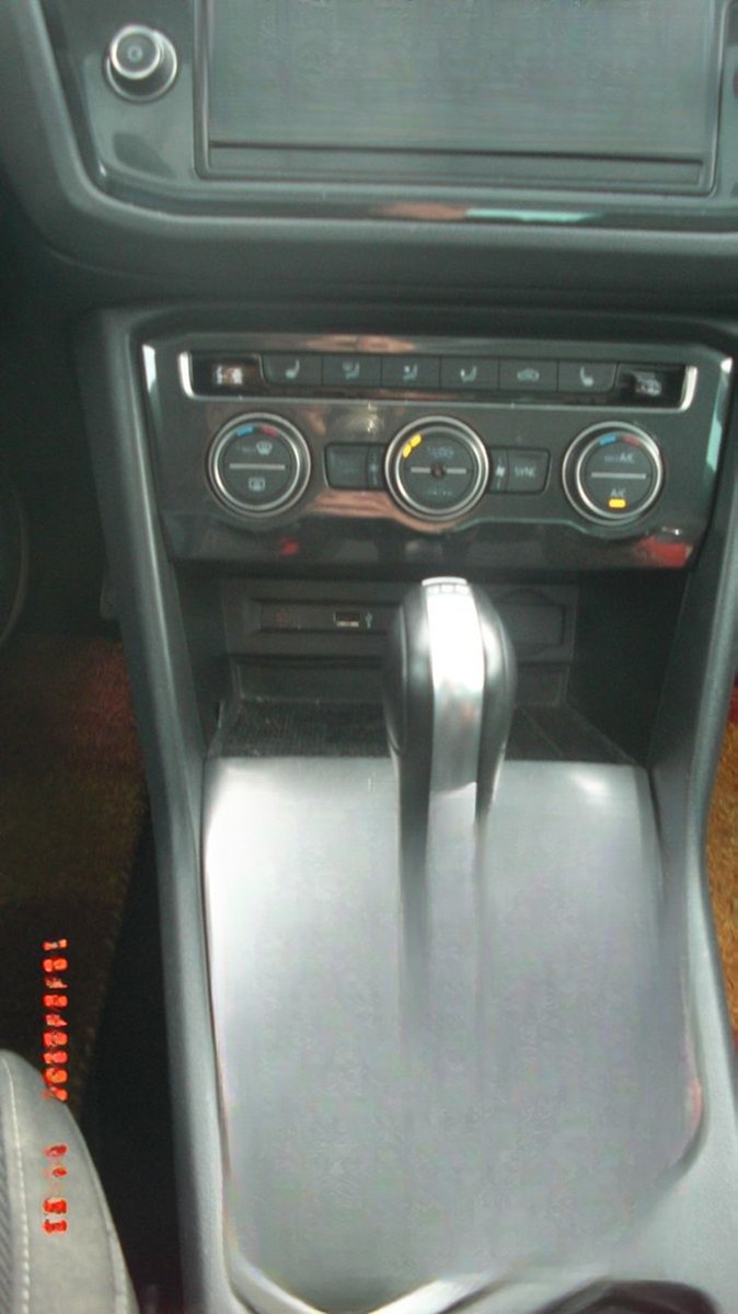 Volkswagen Tiguan 2.0 TSI 132kW DSG BMT 4MOTION Highlin... foto 12
