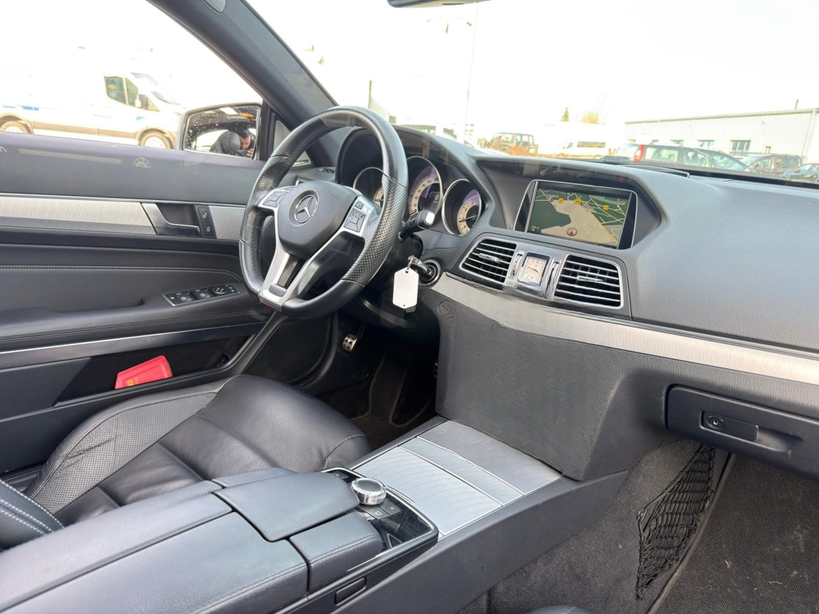 Mercedes-Benz E 200 7-G AMG Sport-Paket PANO Ha&Ka KAMERA ILS foto 15