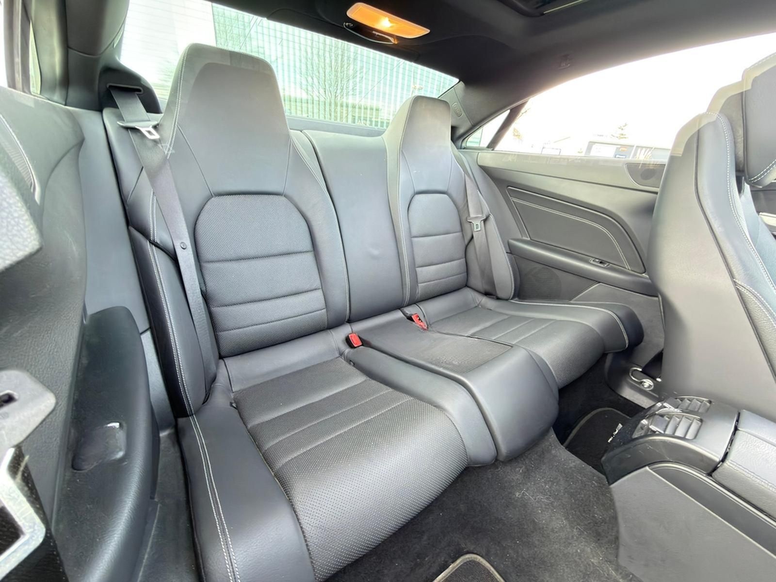 Mercedes-Benz E 200 7-G AMG Sport-Paket PANO Ha&Ka KAMERA ILS foto 17