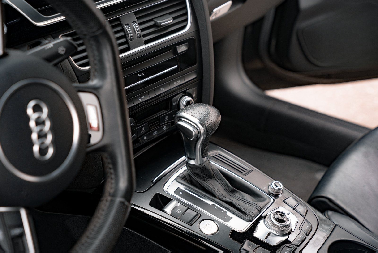 Audi A5 Cabrio 3.TDI quattro S-tronic foto 9