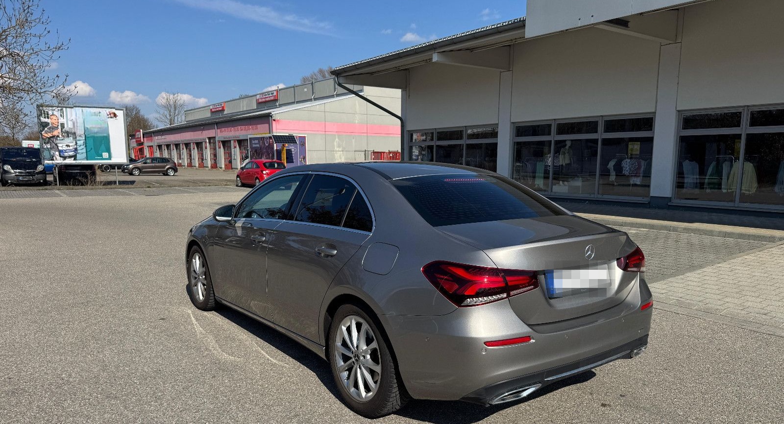 Mercedes-Benz A 220 d 4MATIC DCT - Lim. / Business foto 4