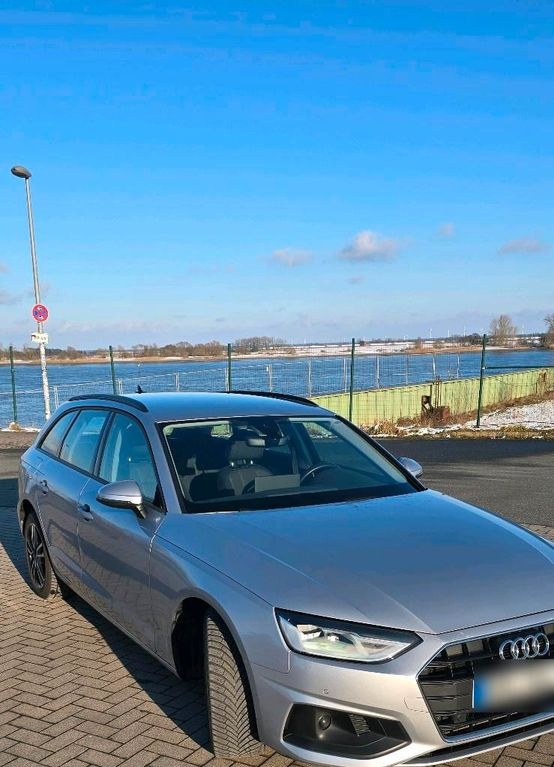 Audi A4 Avant foto 8
