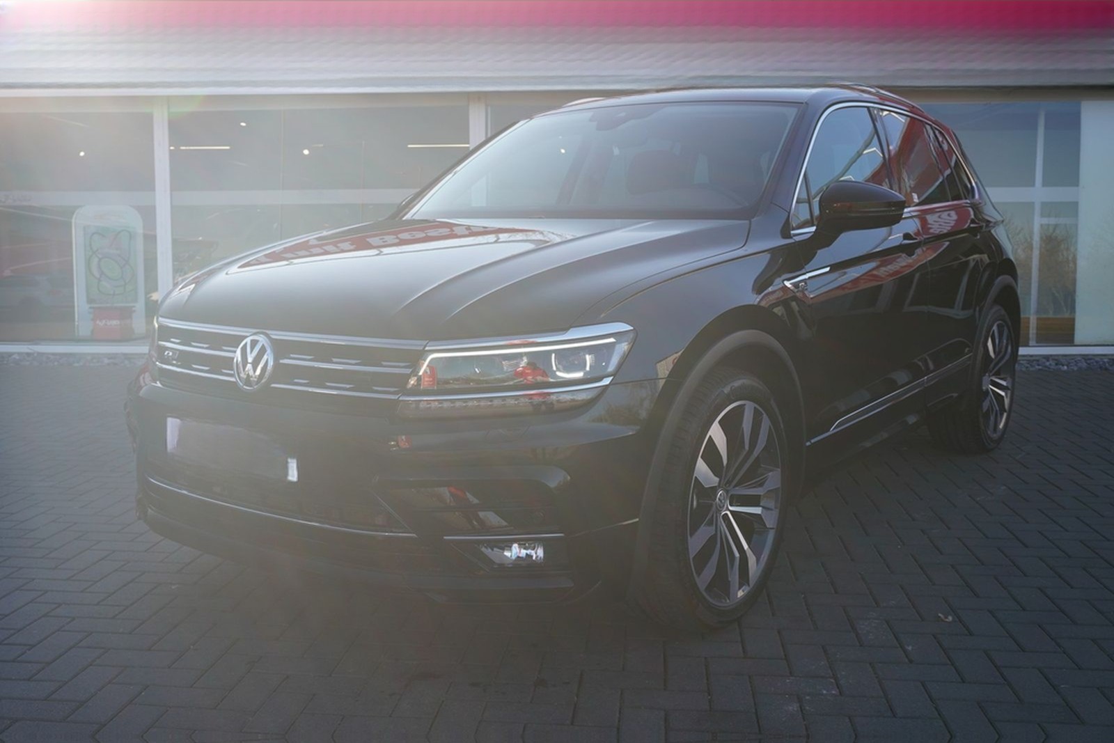 Volkswagen Tiguan 2.0 TSI Highline 4 Motion DSG ACC LED PDC foto 2