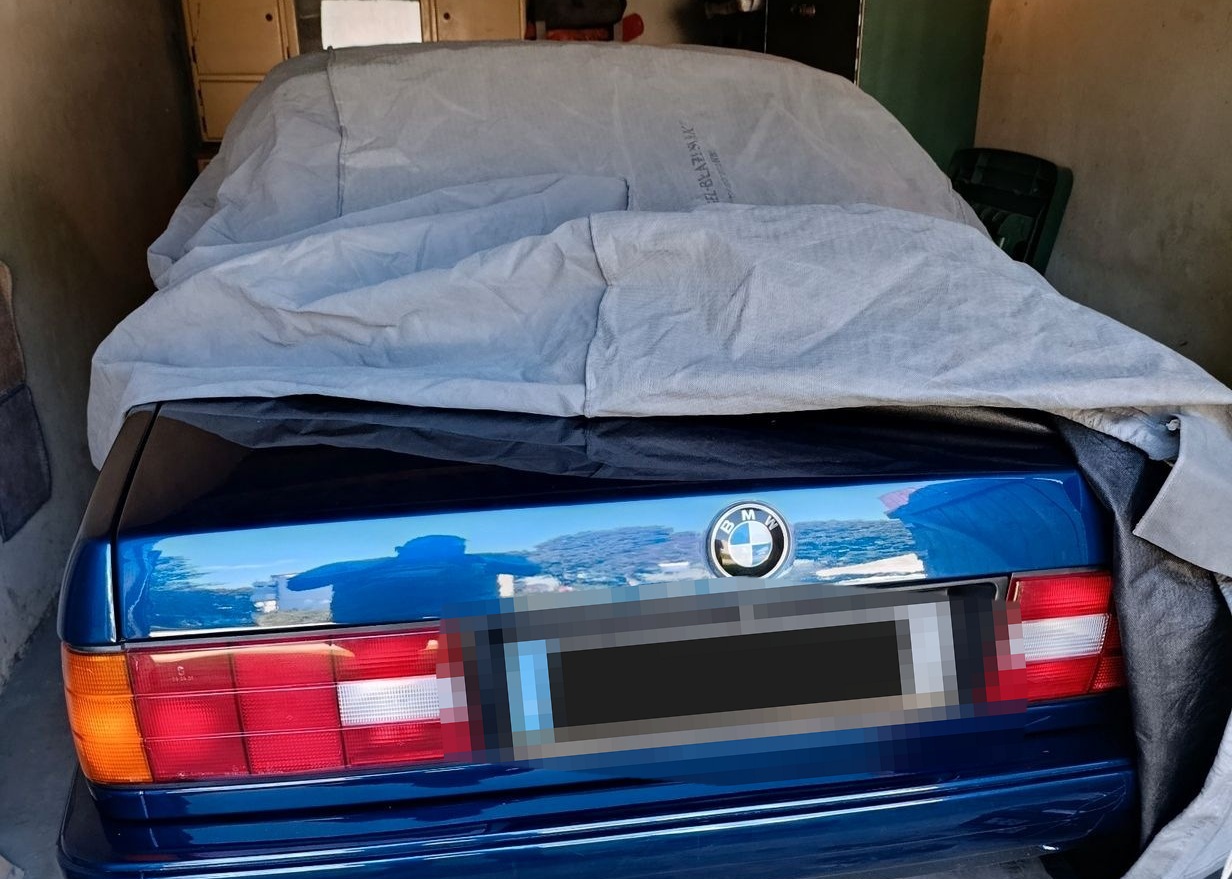 BMW E30 318i Cabrio | Mauritiusblau | M-Technik  foto 4
