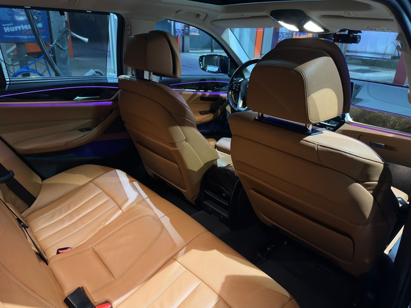 BMW 540i xDrive Touring  foto 9
