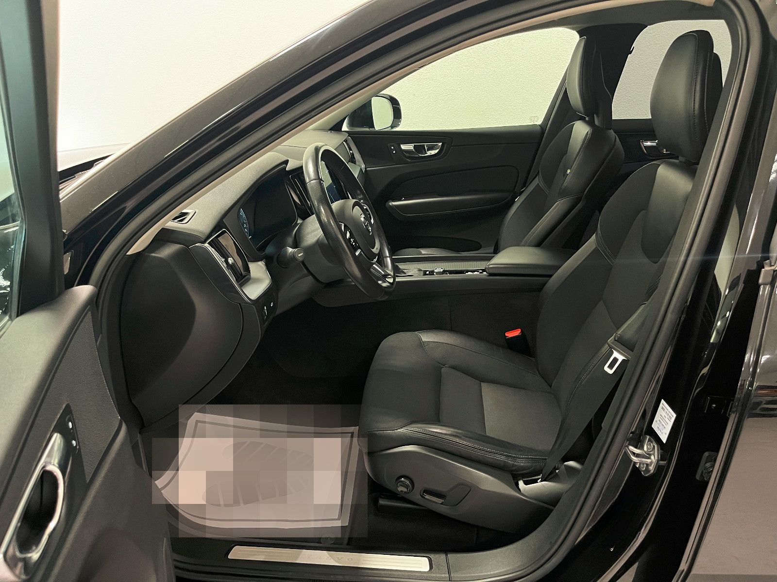 Volvo XC60 Momentum AWD*360°Kamera/LED foto 2