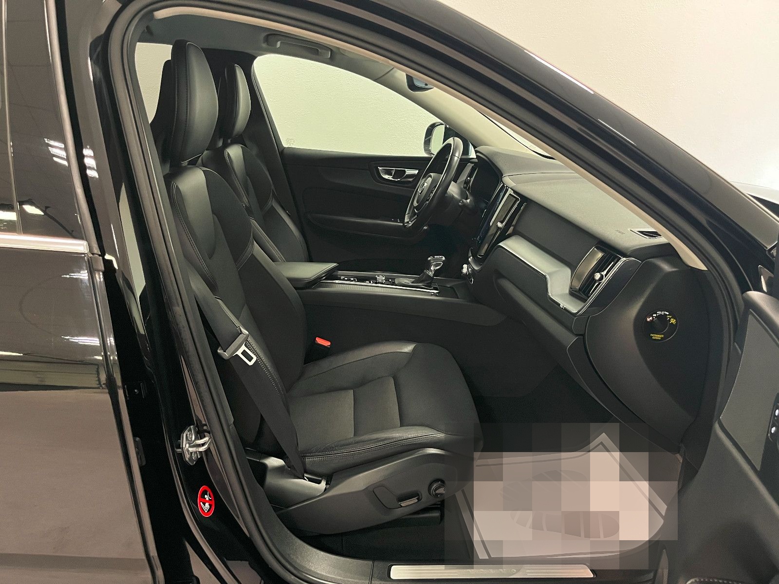 Volvo XC60 Momentum AWD*360°Kamera/LED foto 3