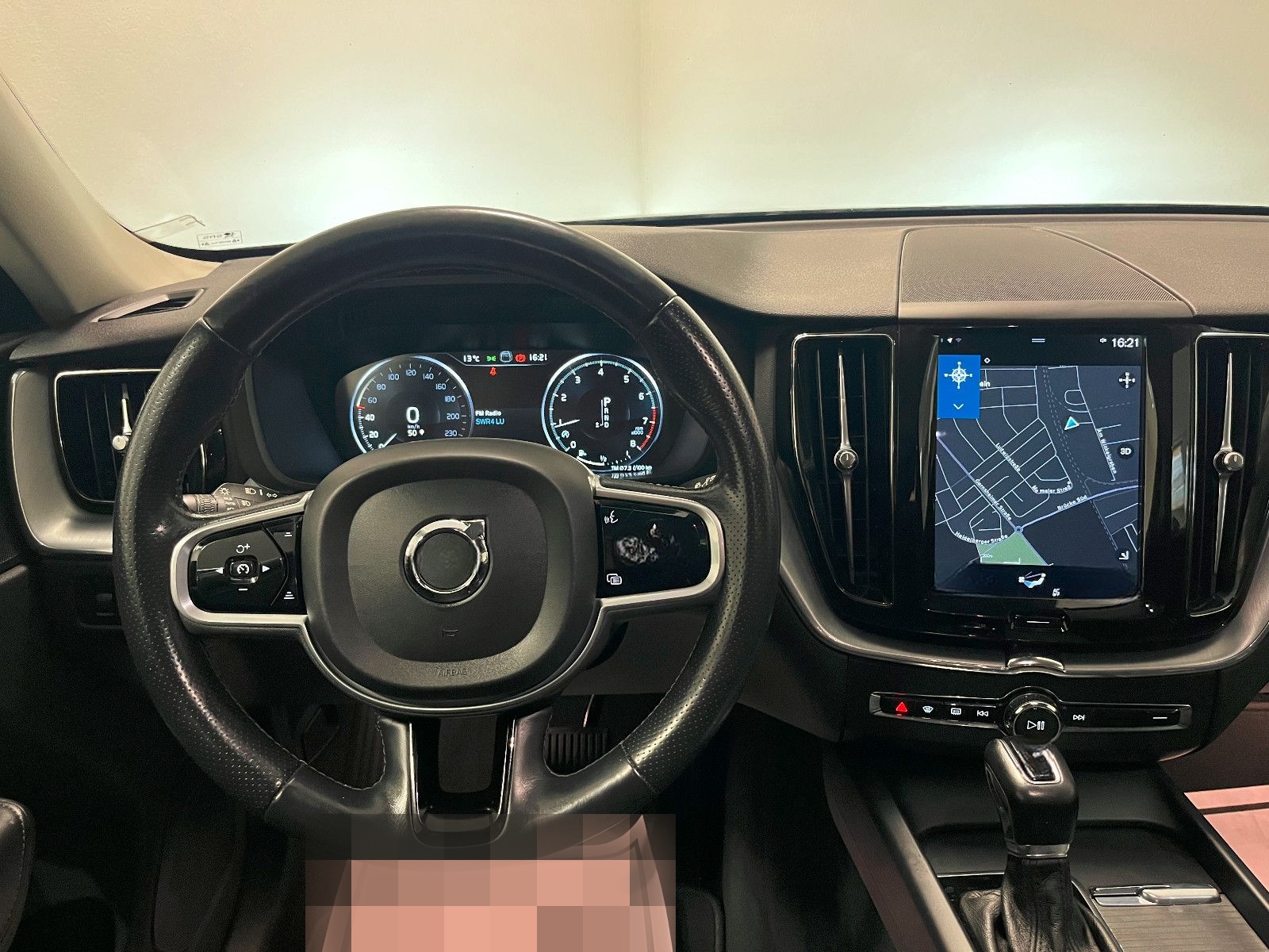 Volvo XC60 Momentum AWD*360°Kamera/LED foto 7