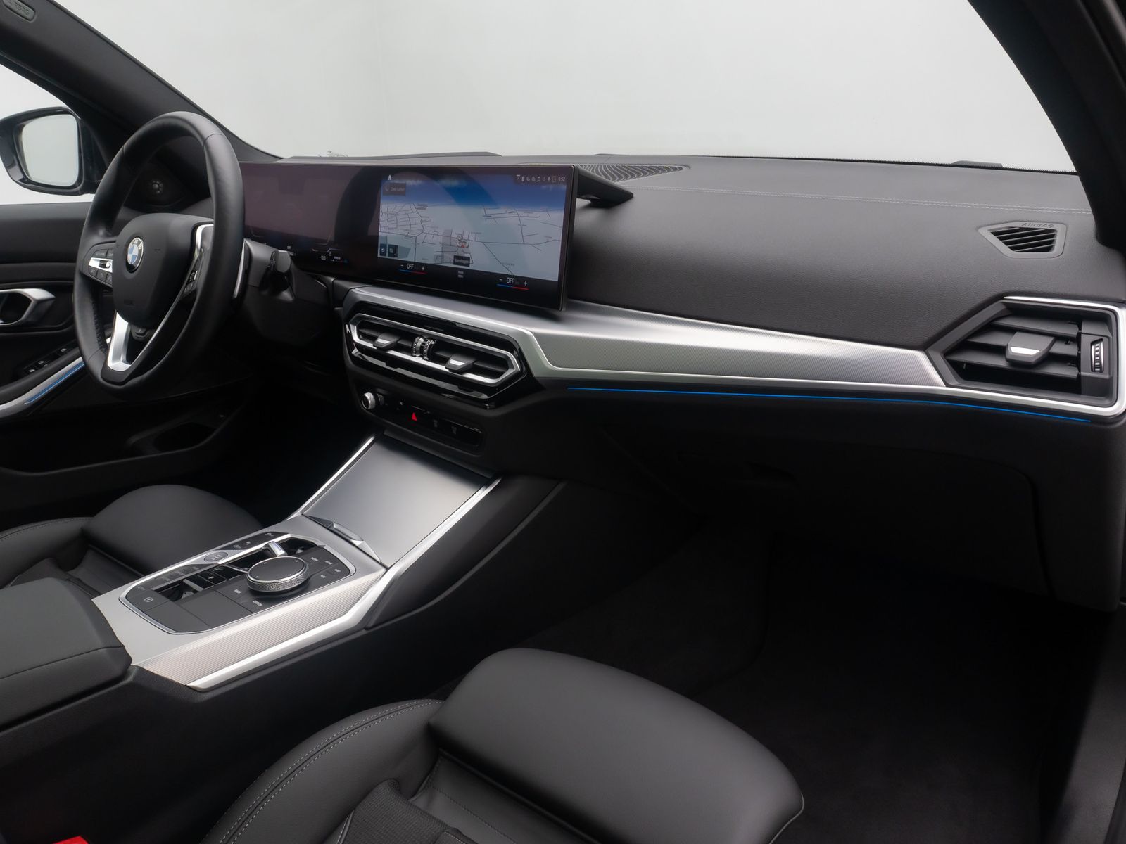 BMW 330i Panoram Kamera HUD DAB H/K Komfort Alarm foto 21