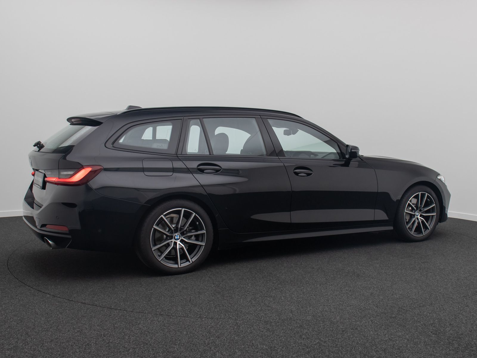 BMW 330i Panoram Kamera HUD DAB H/K Komfort Alarm foto 6