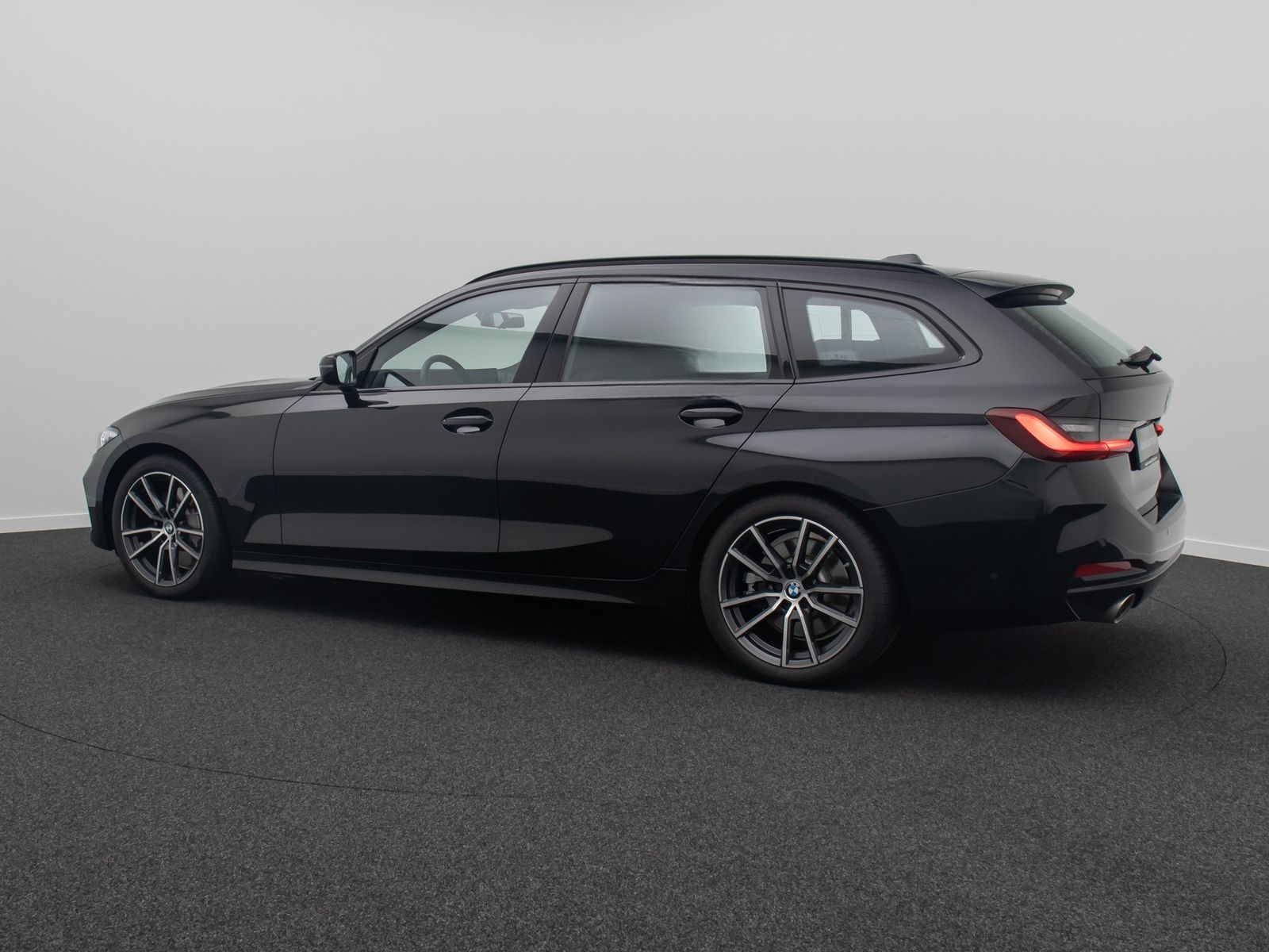 BMW 330i Panoram Kamera HUD DAB H/K Komfort Alarm foto 10