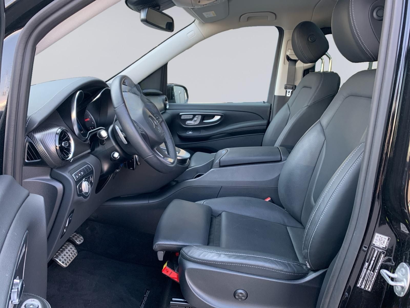 Mercedes-Benz V 300 EAV/L AMG 4MATIC *AIRMATIC*PANO-DACH*UVM* foto 7