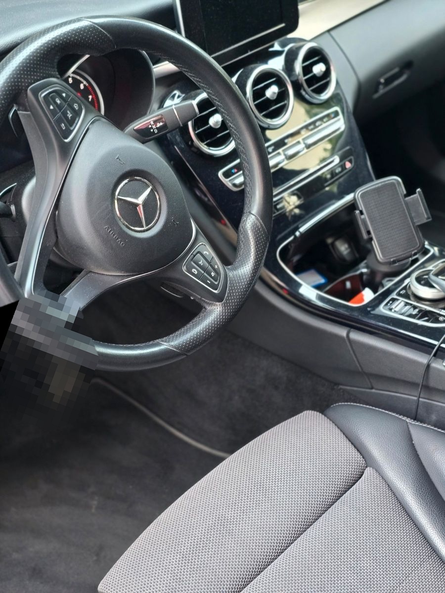 Mercedes-Benz C 200 4MATIC T Autom. - foto 4