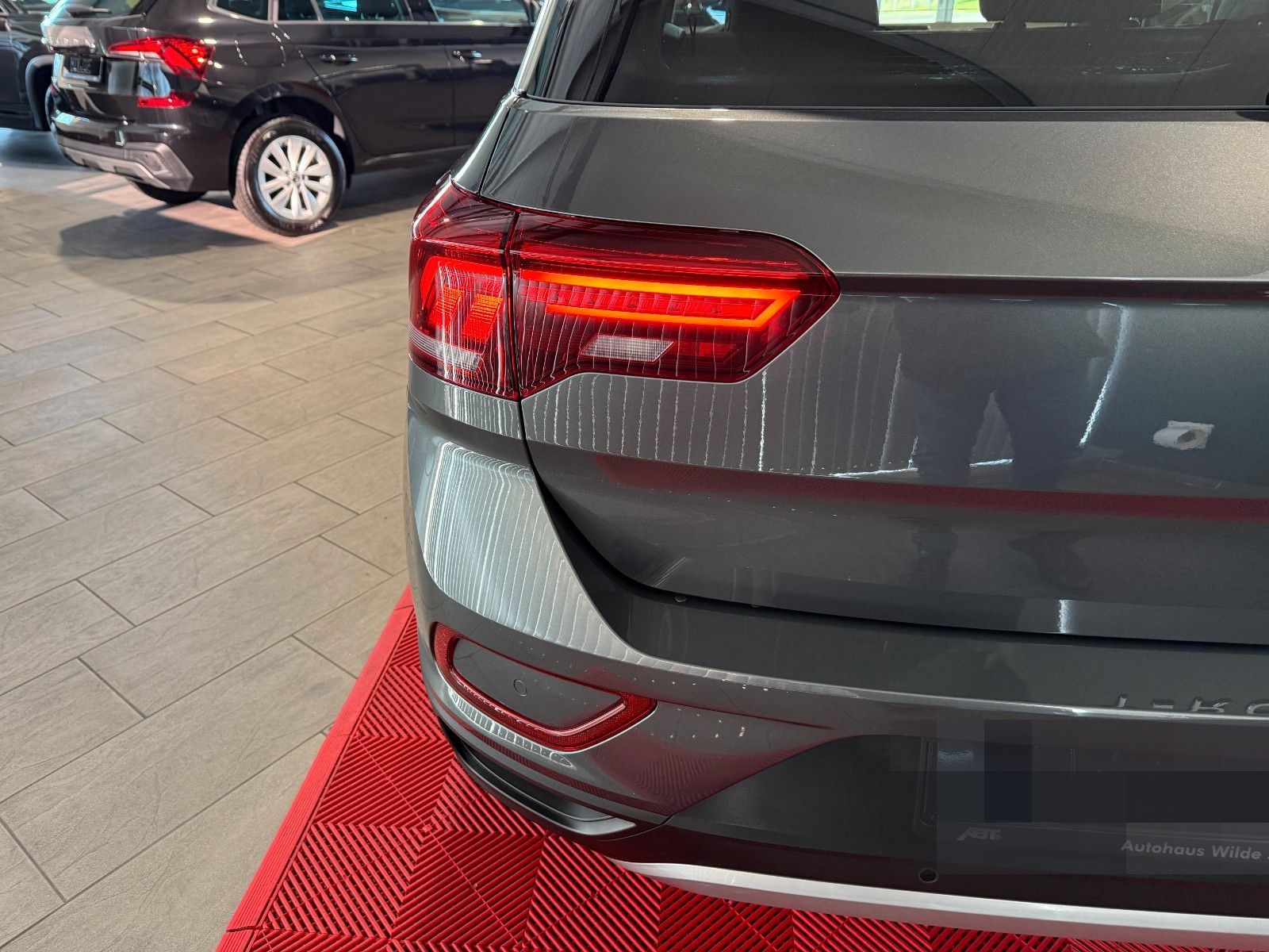 Volkswagen T-Roc Goal Navi ACC LED PDC Notbrems foto 9