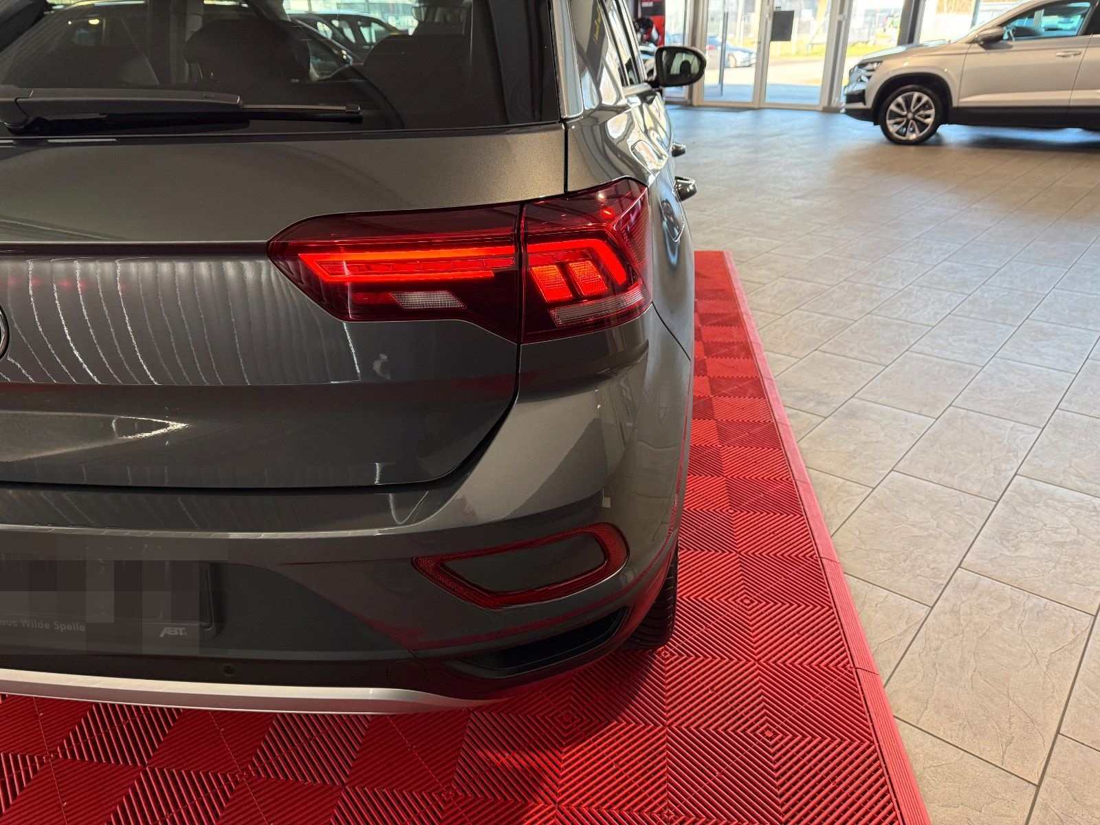Volkswagen T-Roc Goal Navi ACC LED PDC Notbrems foto 10