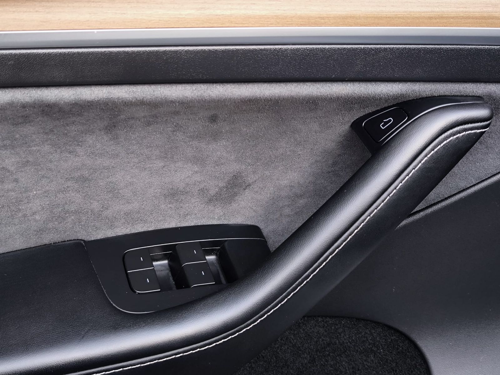 Tesla Model Y LR Dual AWD PANO+STDHZ+NAVI+LED+ACC+19"+ foto 18