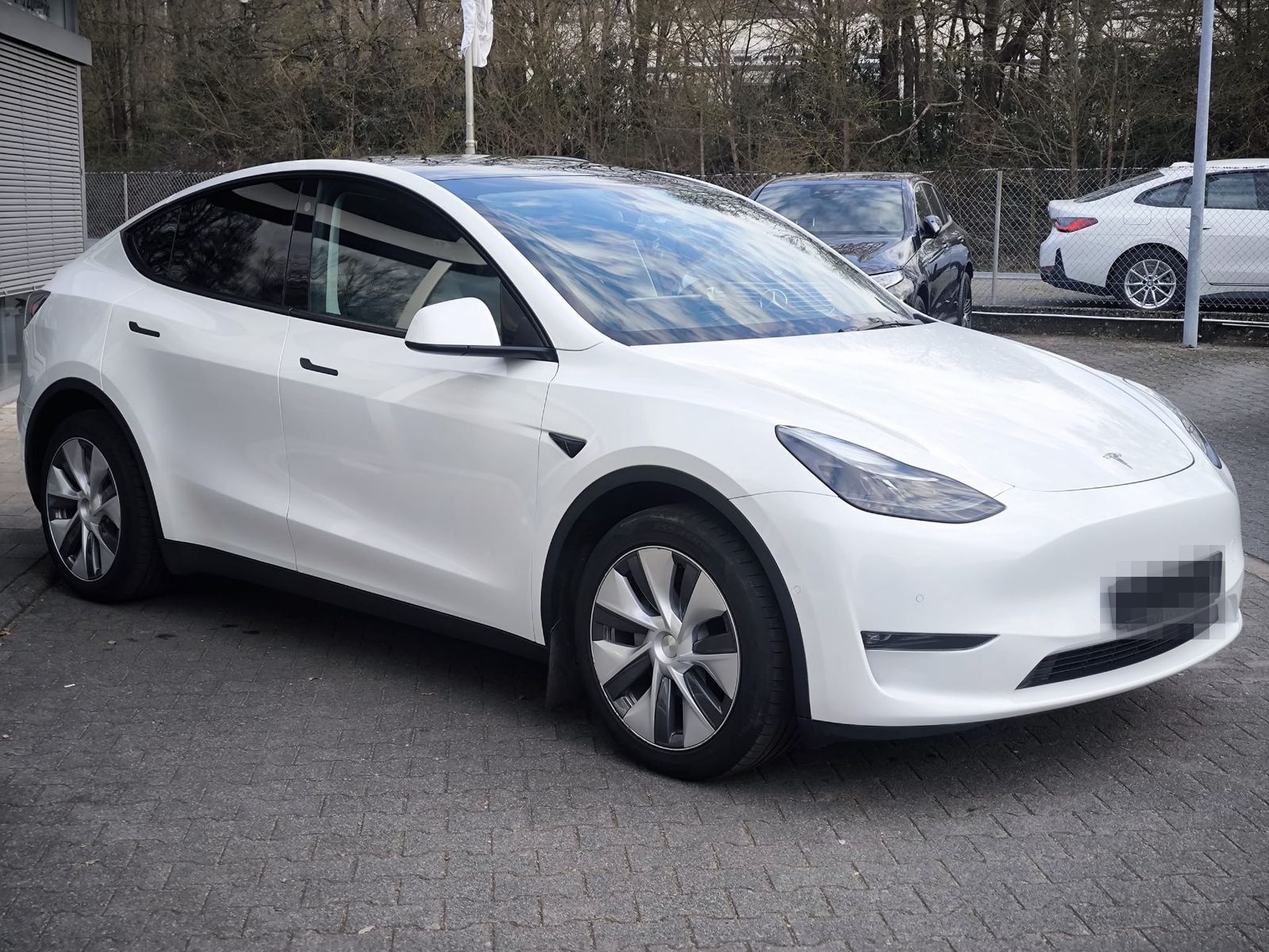 Tesla Model Y LR Dual AWD PANO+STDHZ+NAVI+LED+ACC+19"+ foto 3