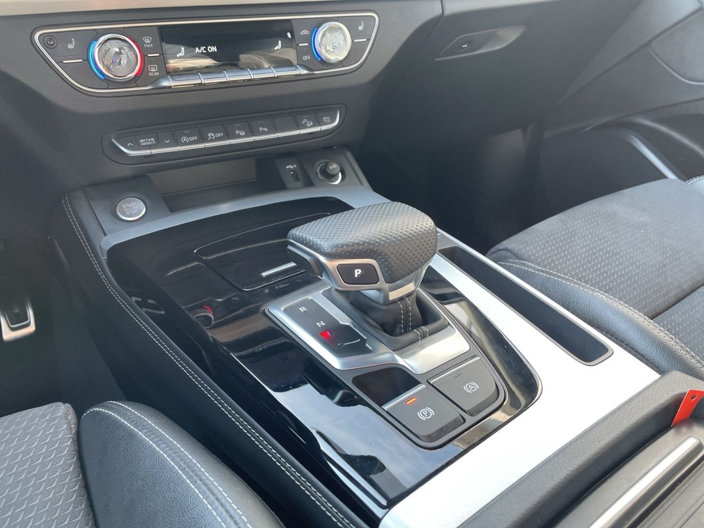 Audi Q5 Sportback 40 TDI S-Line qu Matrix AHK Pano Ka foto 19