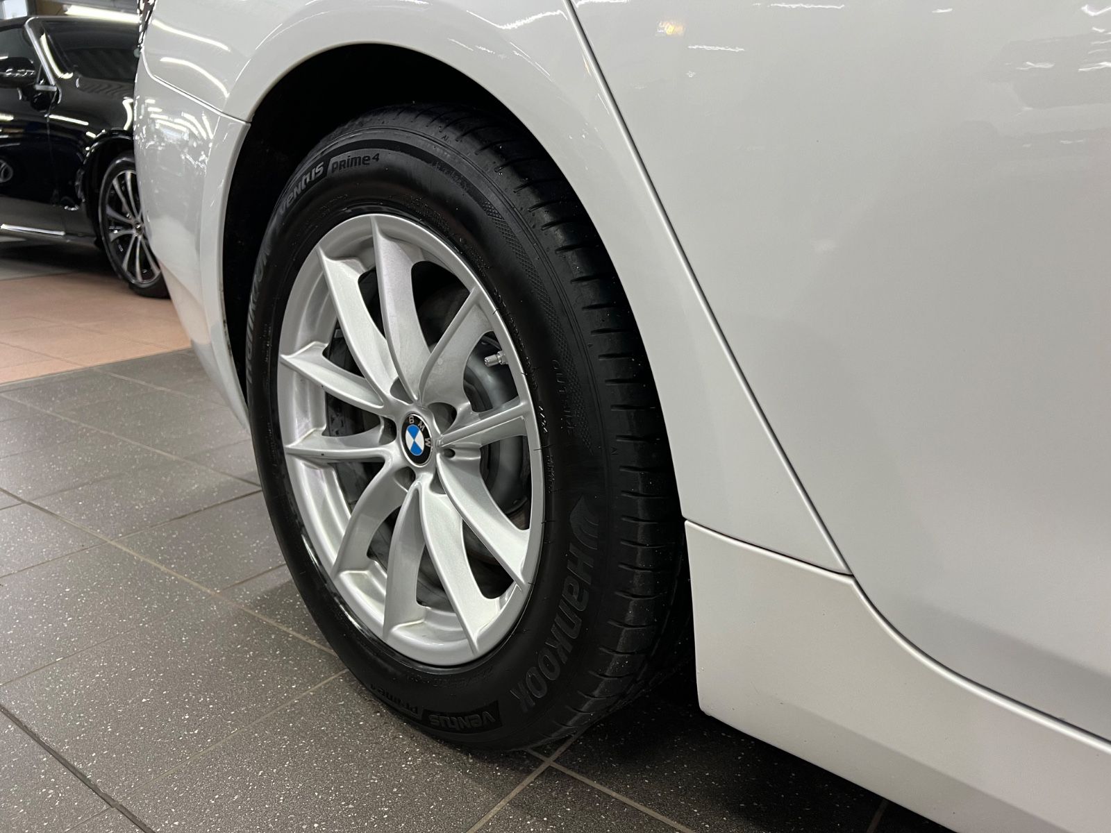 BMW 520 d Touring AMB+AHK+DAP+HuD+Pano+HaKa+SH+MEM foto 14