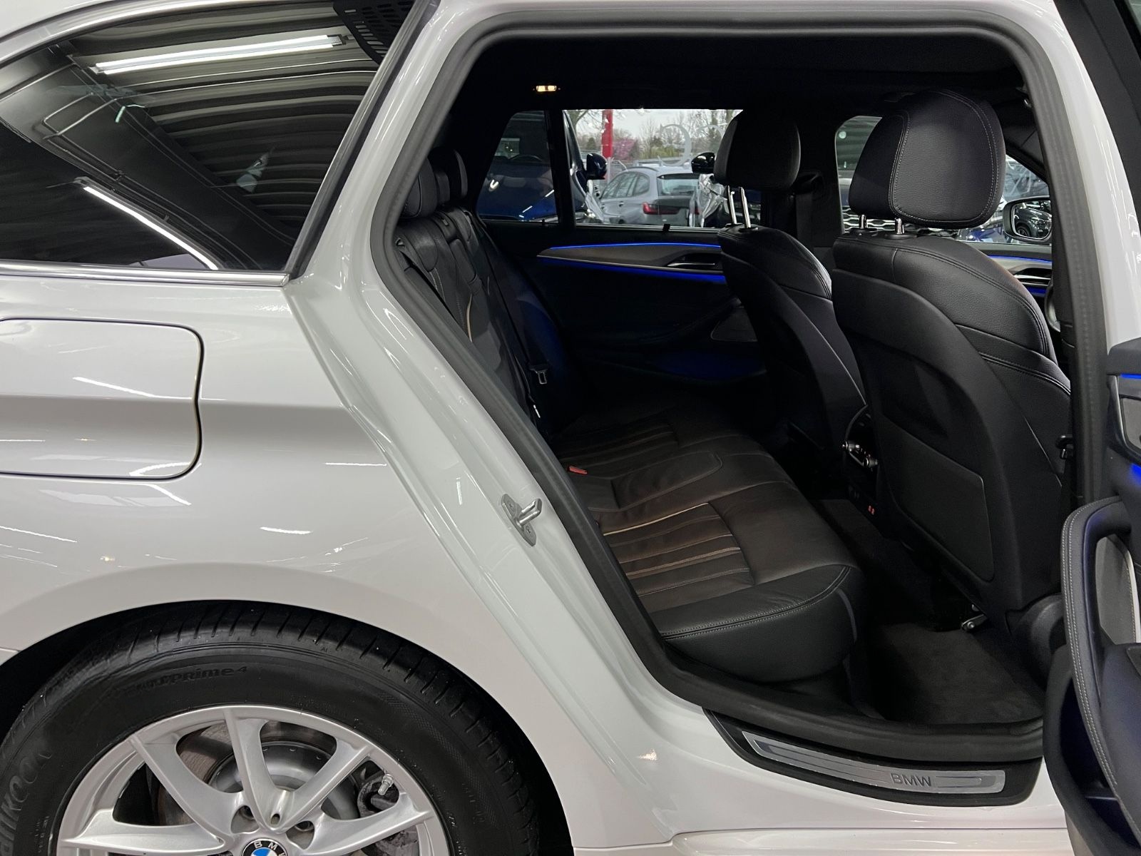 BMW 520 d Touring AMB+AHK+DAP+HuD+Pano+HaKa+SH+MEM foto 19