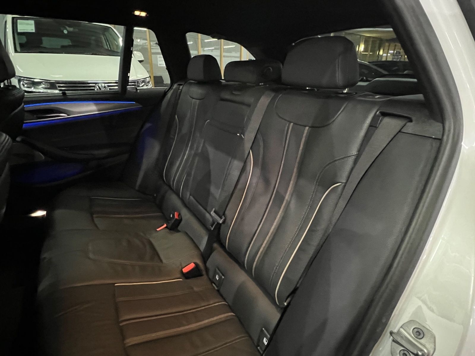 BMW 520 d Touring AMB+AHK+DAP+HuD+Pano+HaKa+SH+MEM foto 25