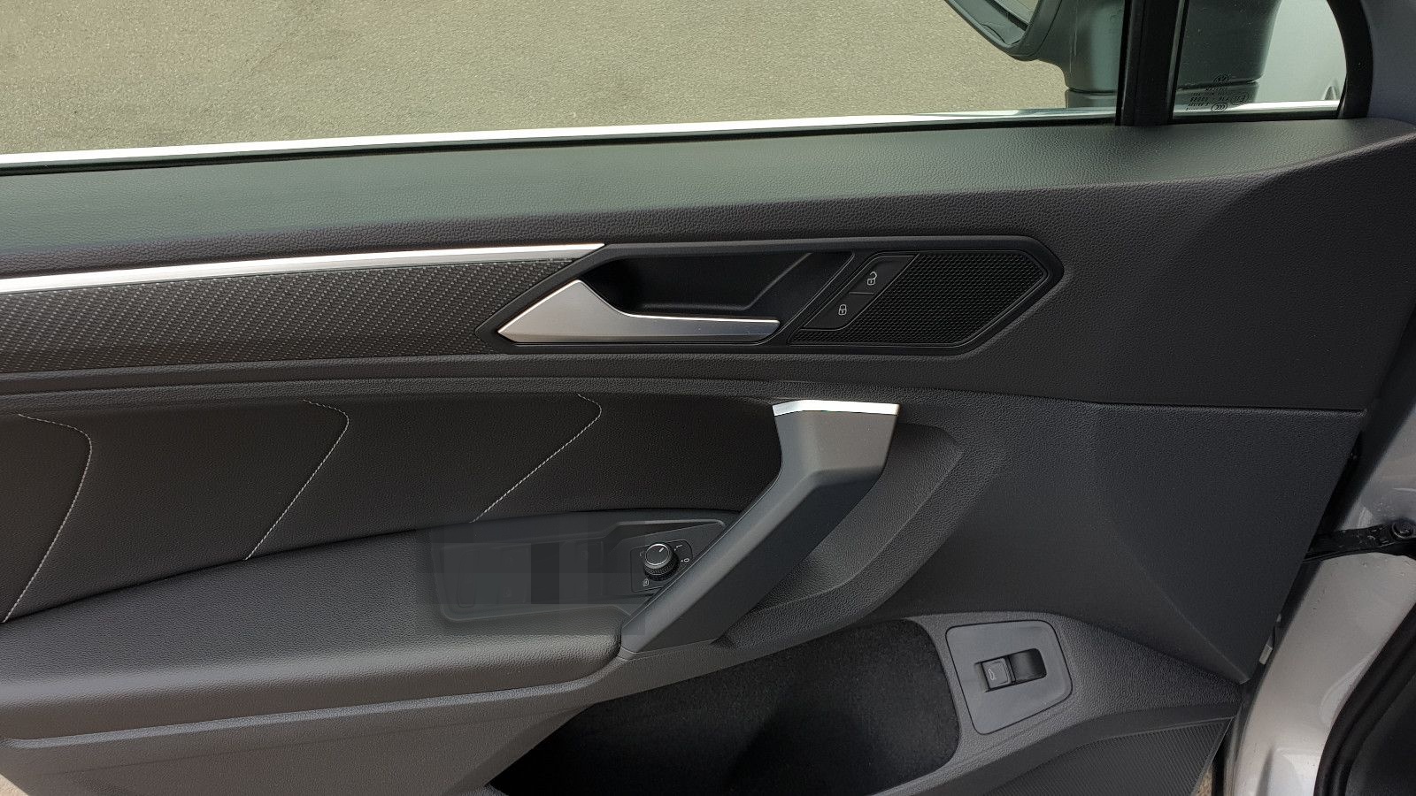 Volkswagen Tiguan 2.0 TDI DSG 3 x R-Line Pano/ACC/K-les foto 17