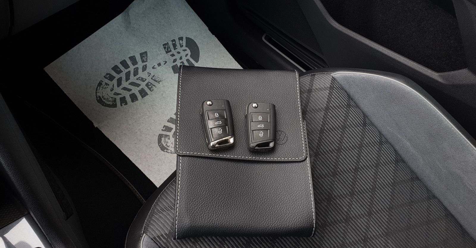 Volkswagen Tiguan 2.0 TDI DSG 3 x R-Line Pano/ACC/K-les foto 19