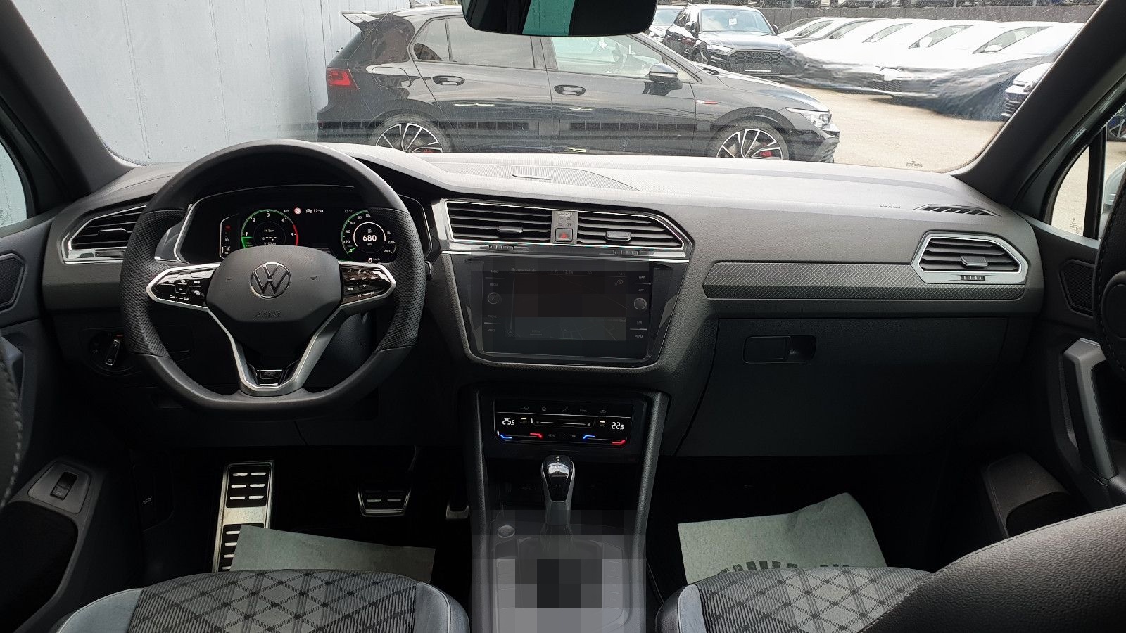 Volkswagen Tiguan 2.0 TDI DSG 3 x R-Line Pano/ACC/K-les foto 5