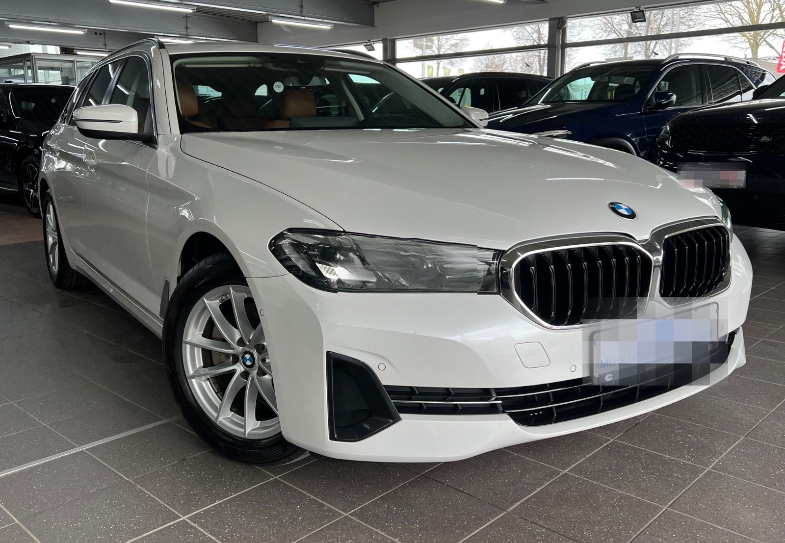 BMW 520d Touring xDrive 4Z+ASSIST+Park+Standheizung