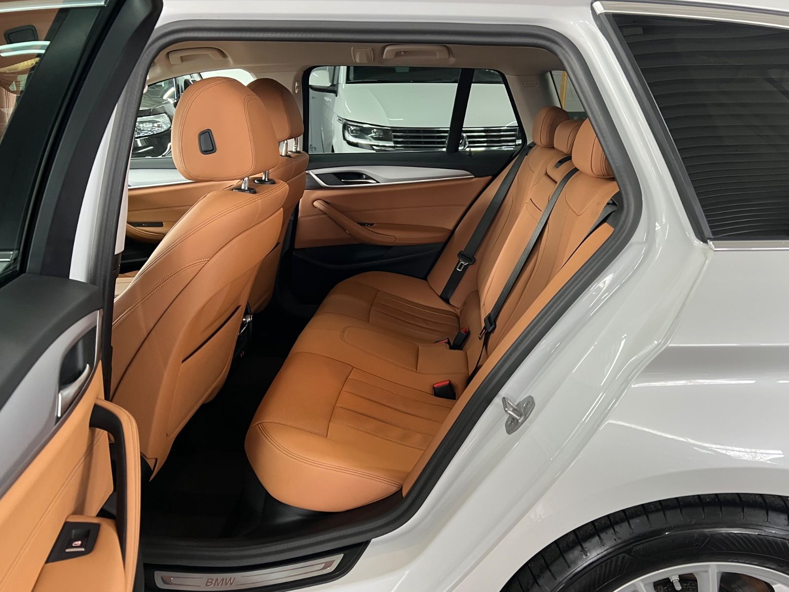 BMW 520d Touring xDrive 4Z+ASSIST+Park+Standheizung foto 22