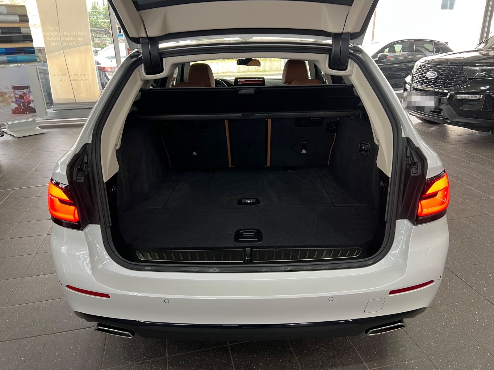 BMW 520d Touring xDrive 4Z+ASSIST+Park+Standheizung foto 9