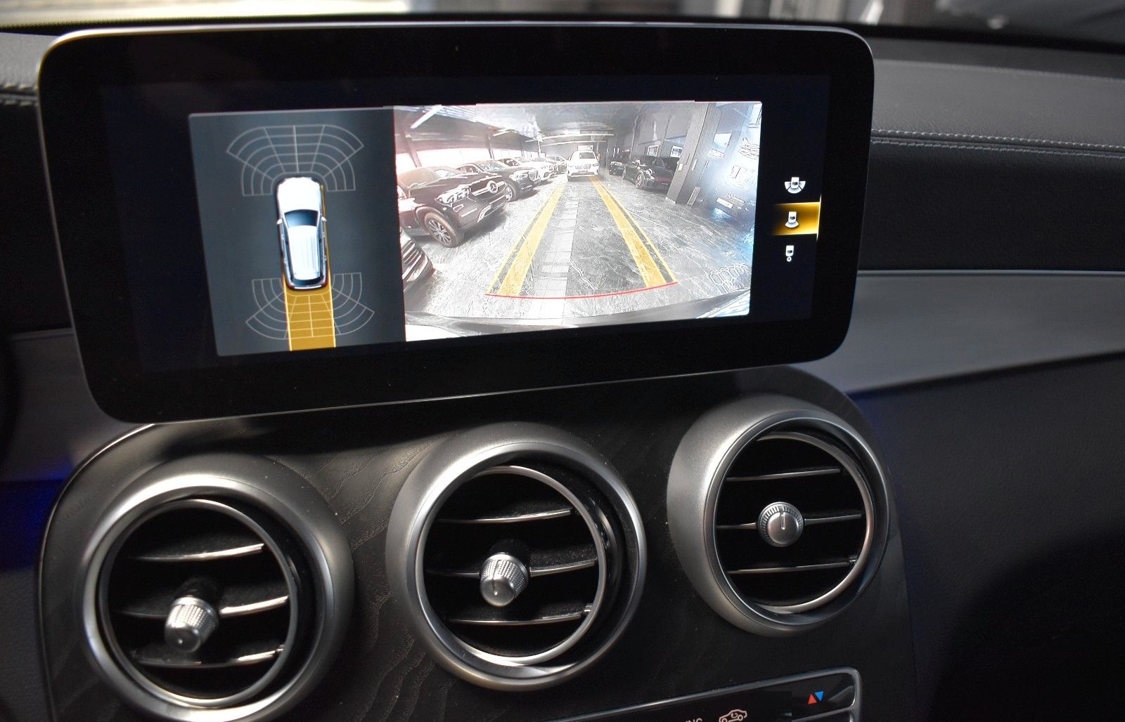 Mercedes-Benz GLC 220 d 4Matic*HEAD-UP*AHK*LEDER*AMBIENTE* foto 3