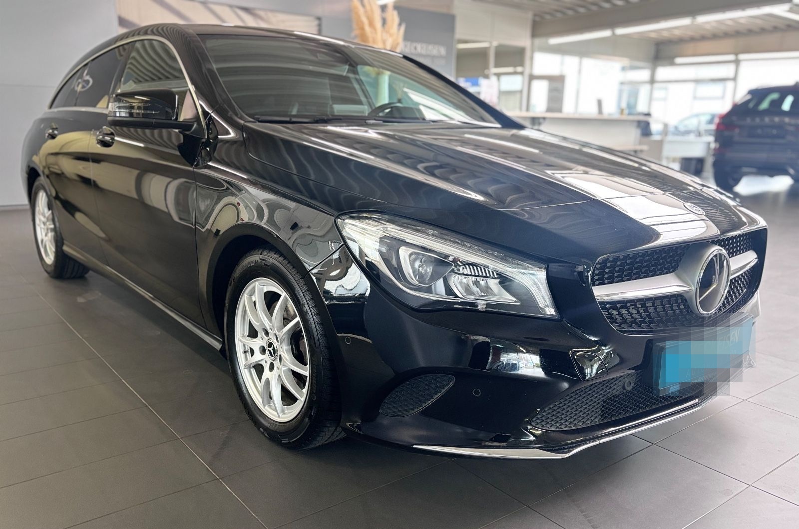 Mercedes-Benz CLA 220 Shooting Brake 4Matic 8-fach, R-Cam foto 3