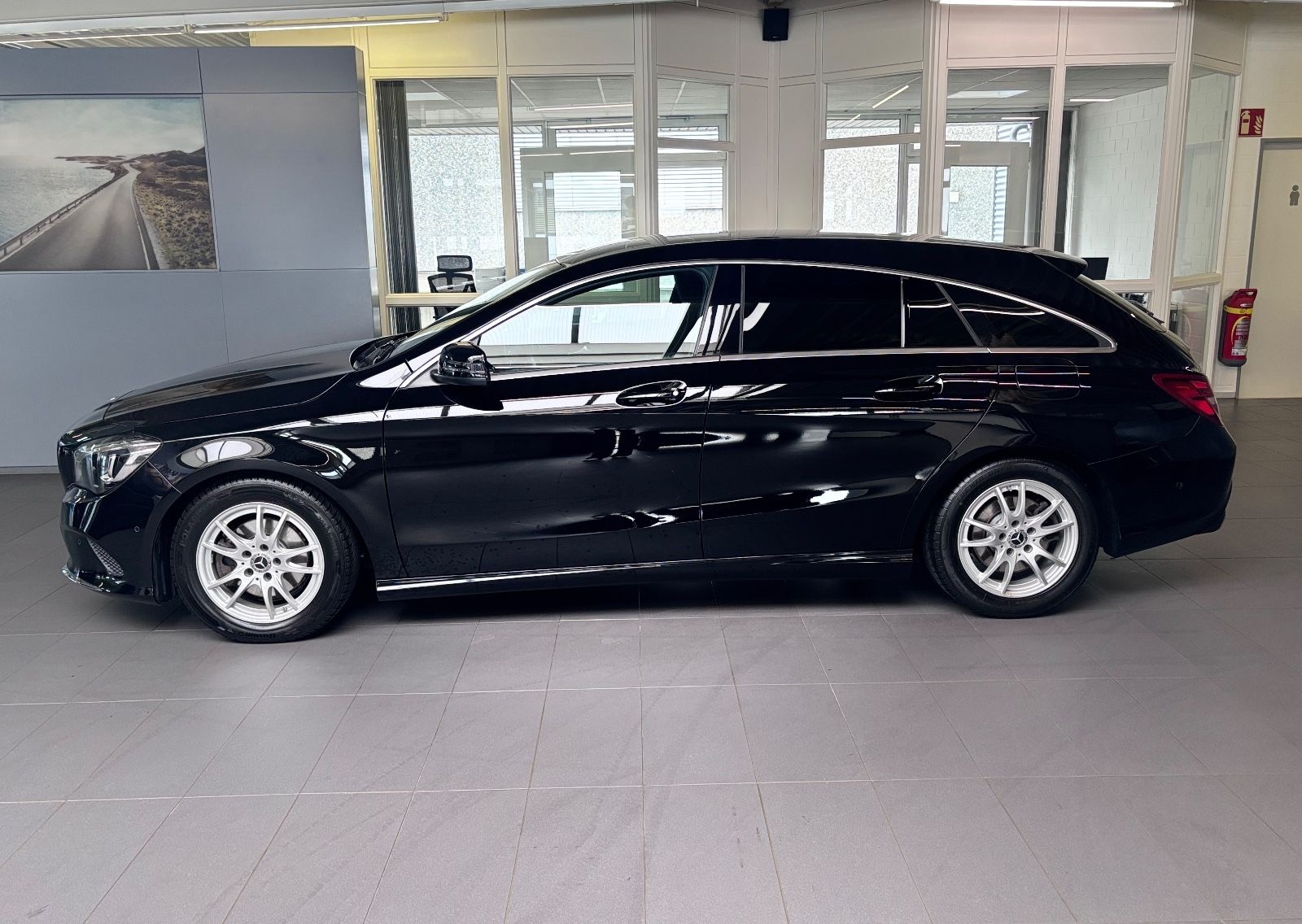 Mercedes-Benz CLA 220 Shooting Brake 4Matic 8-fach, R-Cam foto 7