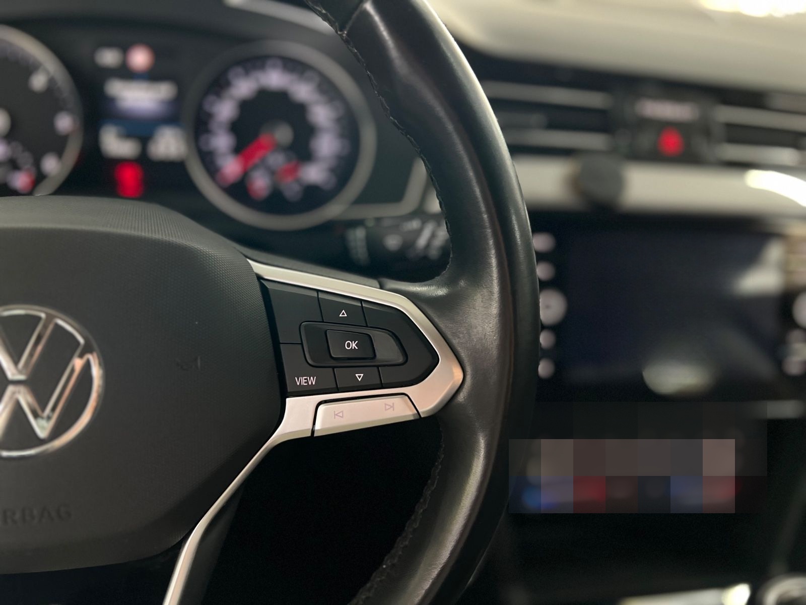 Volkswagen Passat Var. 2.0 TDI Business AHK+Premium Navi foto 24