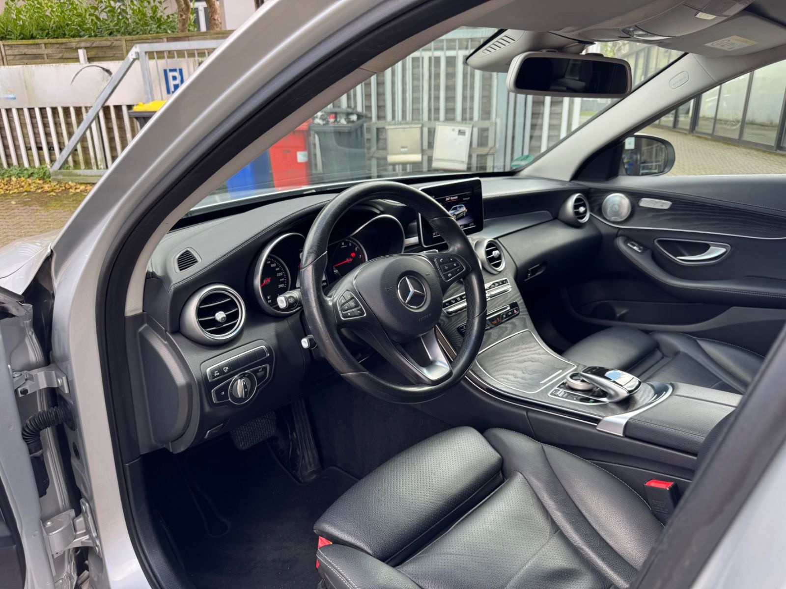 Mercedes-Benz C 180 T AMG LINE Burmester 360° *Garantie* 1H/SH foto 19