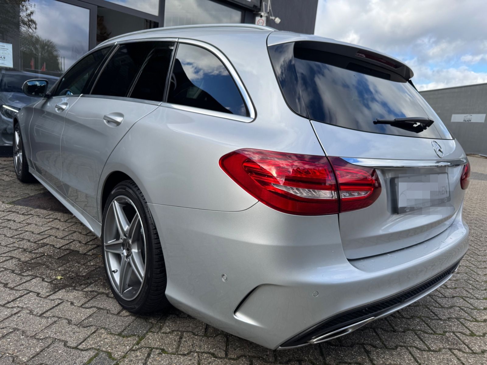 Mercedes-Benz C 180 T AMG LINE Burmester 360° *Garantie* 1H/SH foto 4