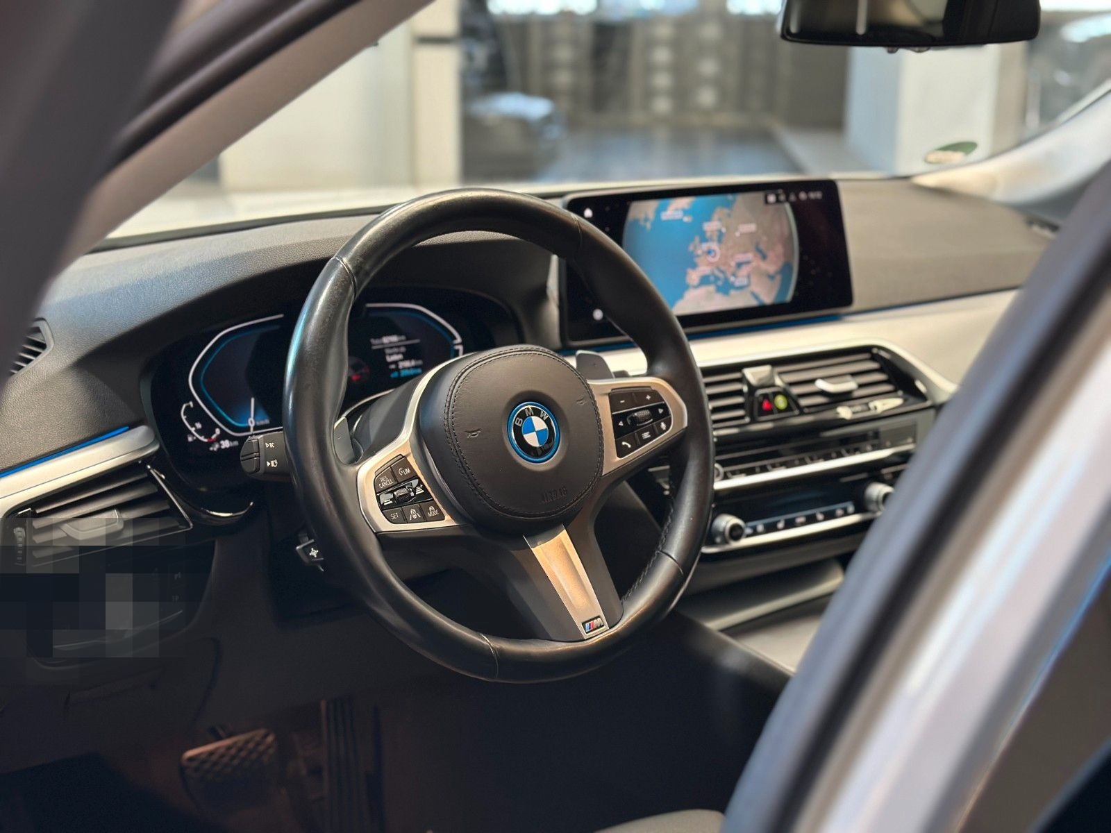 BMW 530e xDrive Touring Aut. Navi*Leder*LED*AHK* foto 13