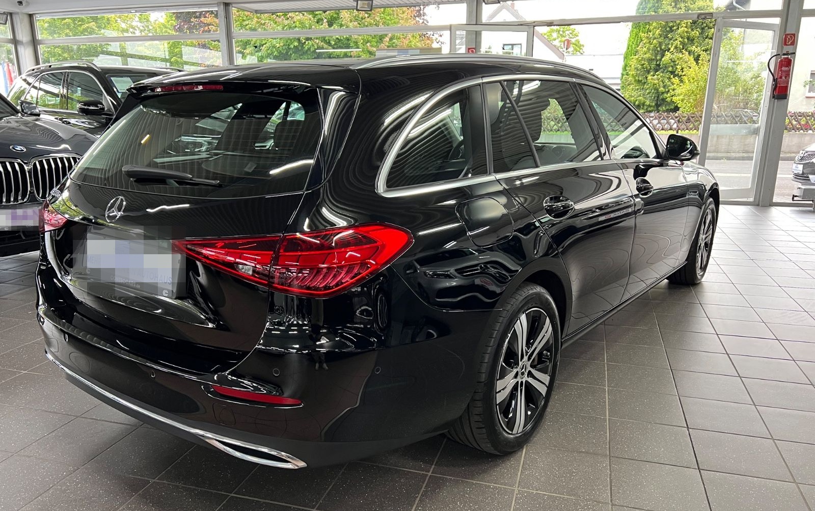 Mercedes-Benz C 300 e T Avantgarde Assitenz+HighEnd+Digi Light foto 13