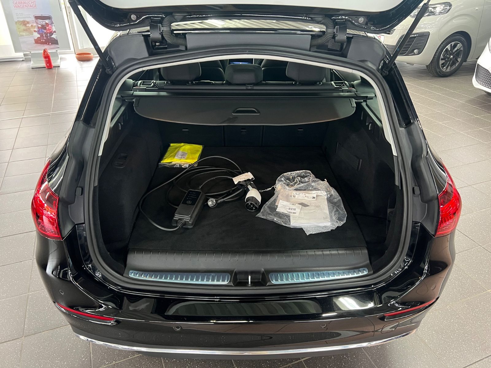 Mercedes-Benz C 300 e T Avantgarde Assitenz+HighEnd+Digi Light foto 14
