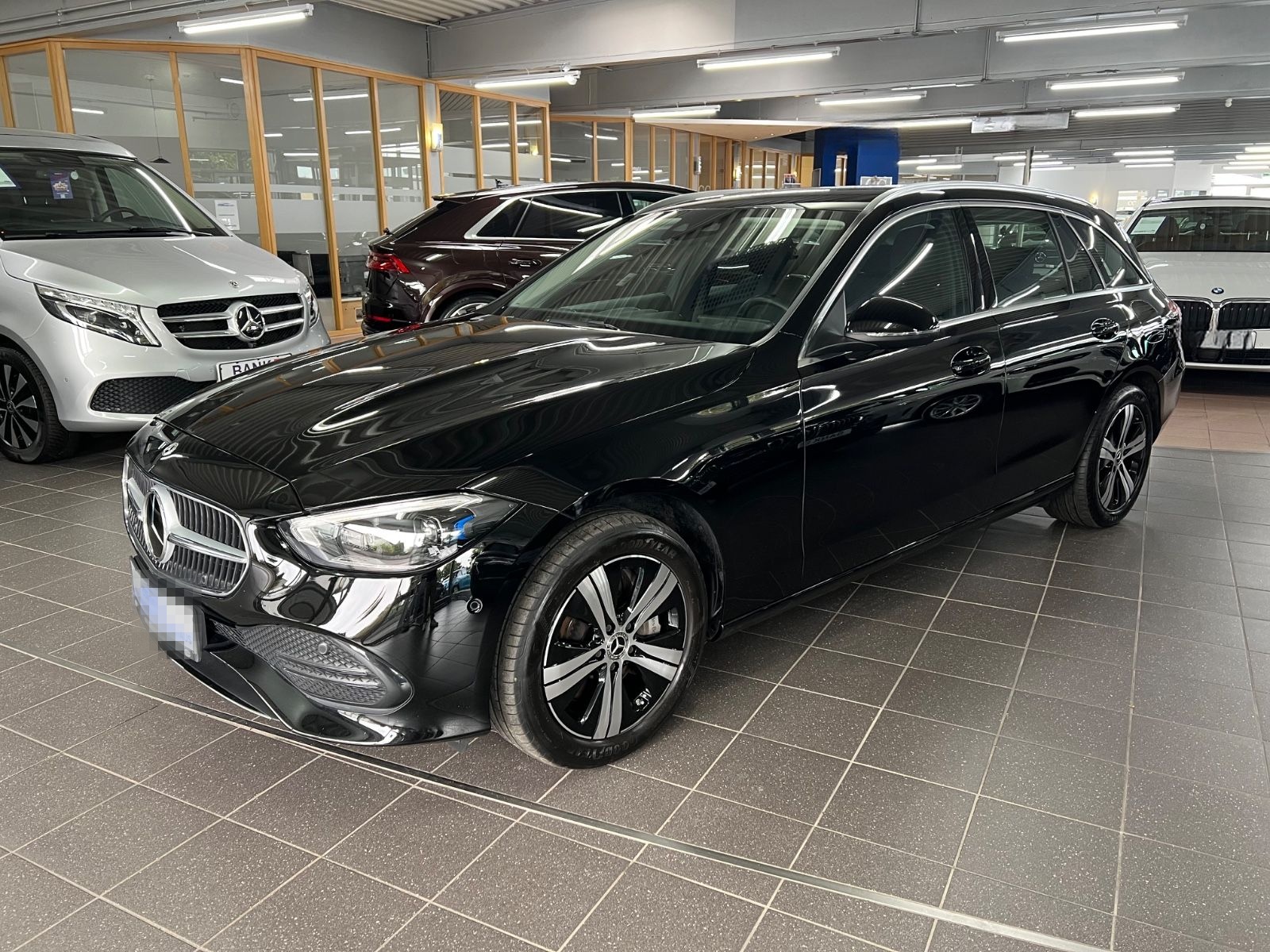 Mercedes-Benz C 300 e T Avantgarde Assitenz+HighEnd+Digi Light foto 6
