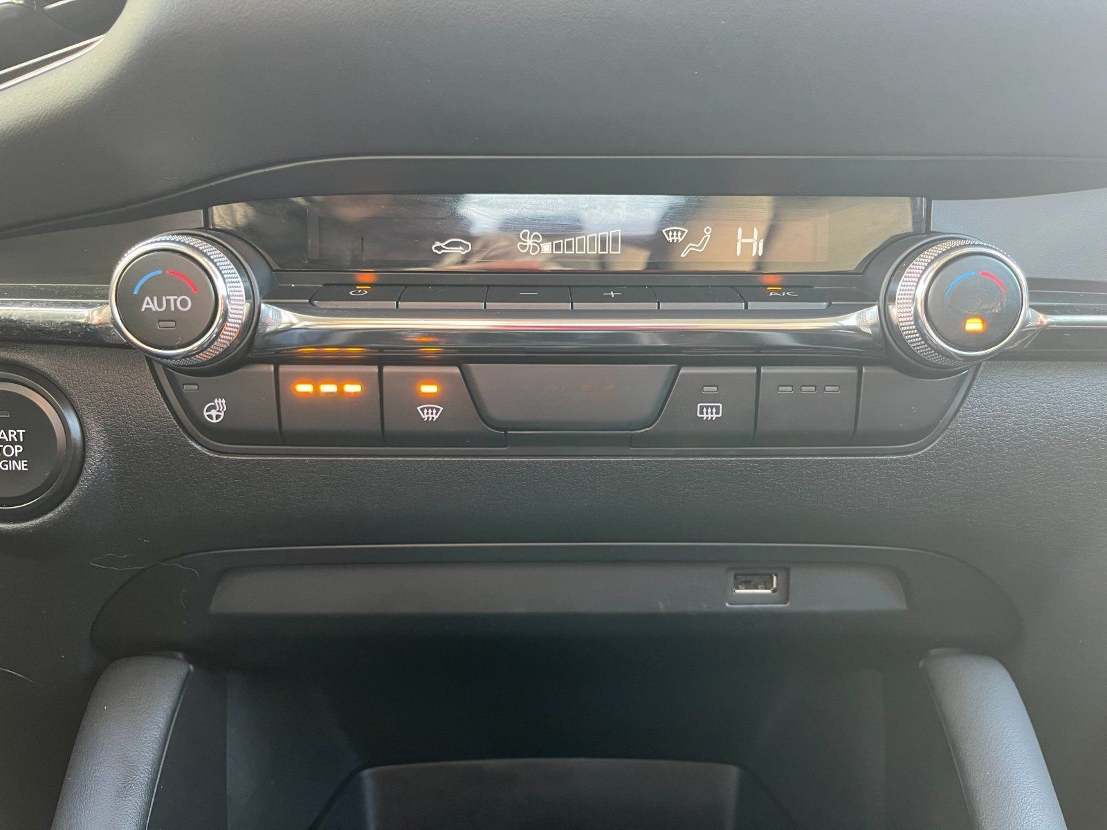 Mazda 3 SkyActiv-X 186 Selection| Limo | Aut. | HUD | foto 12