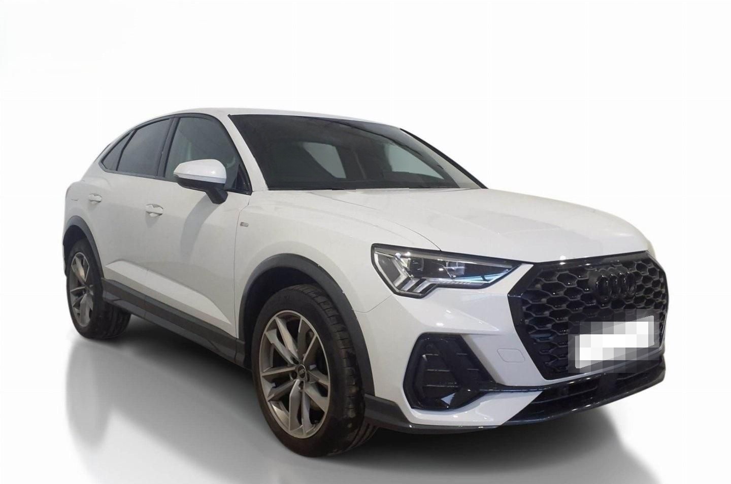 Audi Q3 Sportback 45 TFSIe S-Line MATRIX VC TEMPOMAT foto 3