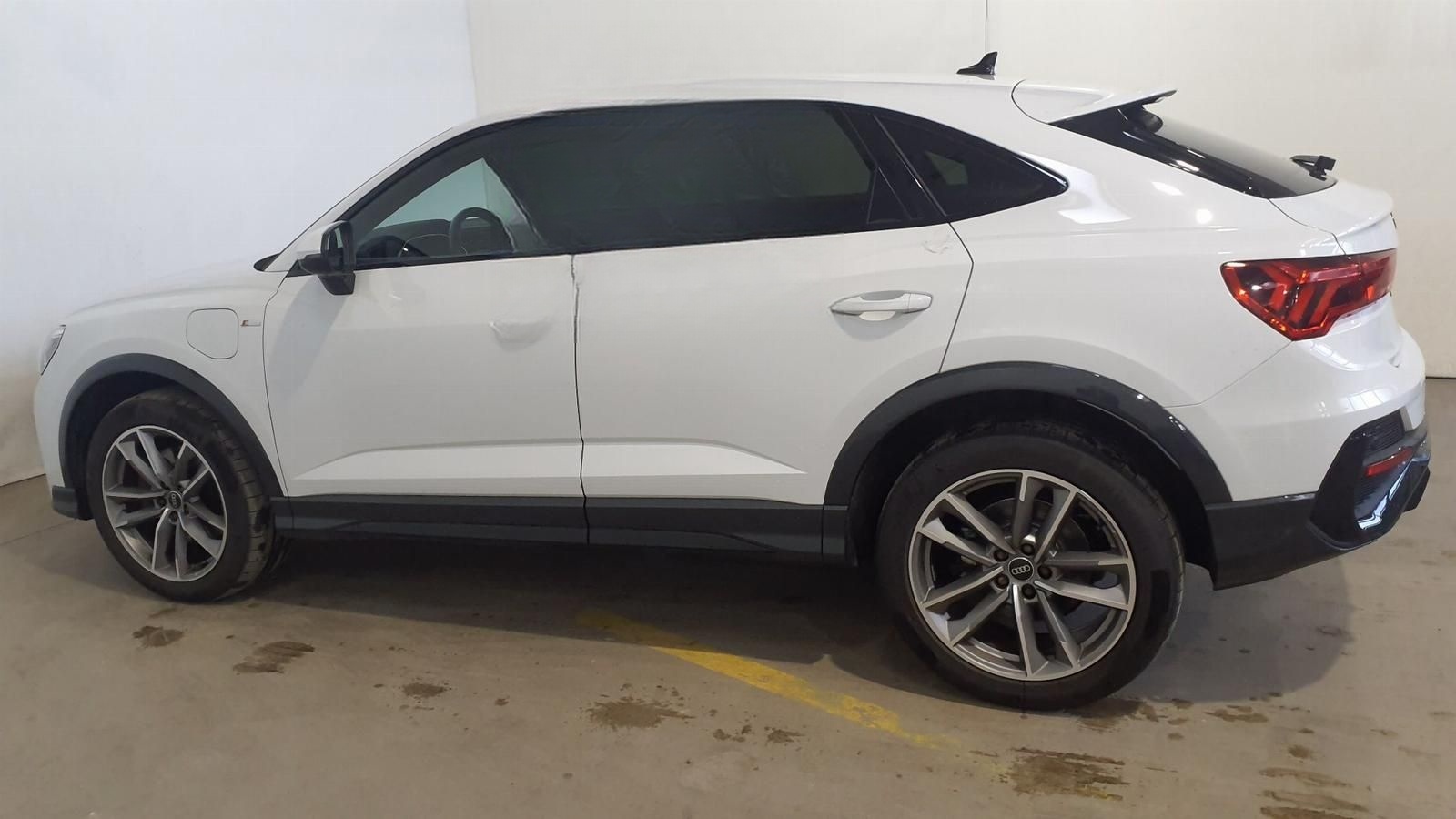 Audi Q3 Sportback 45 TFSIe S-Line MATRIX VC TEMPOMAT foto 8